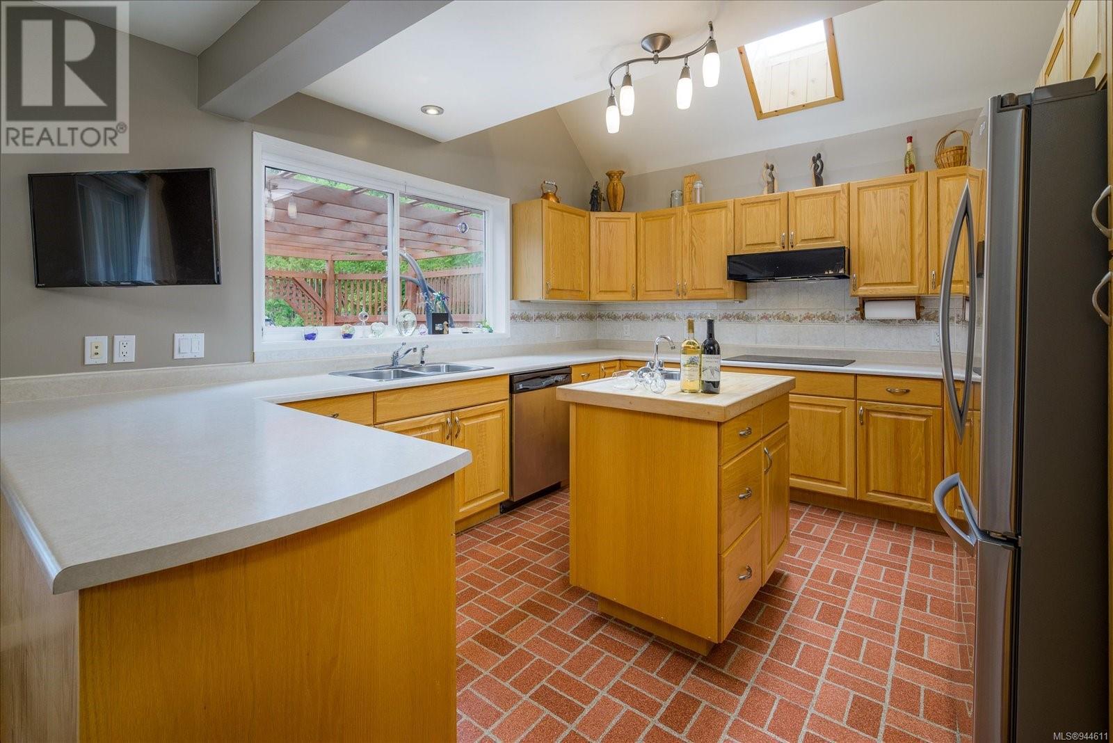 3167 Kentwood Rd