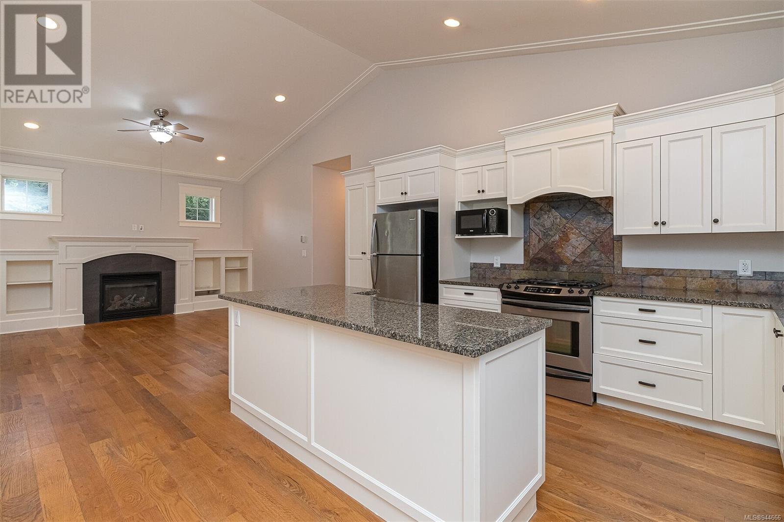 3332 Sewell Rd