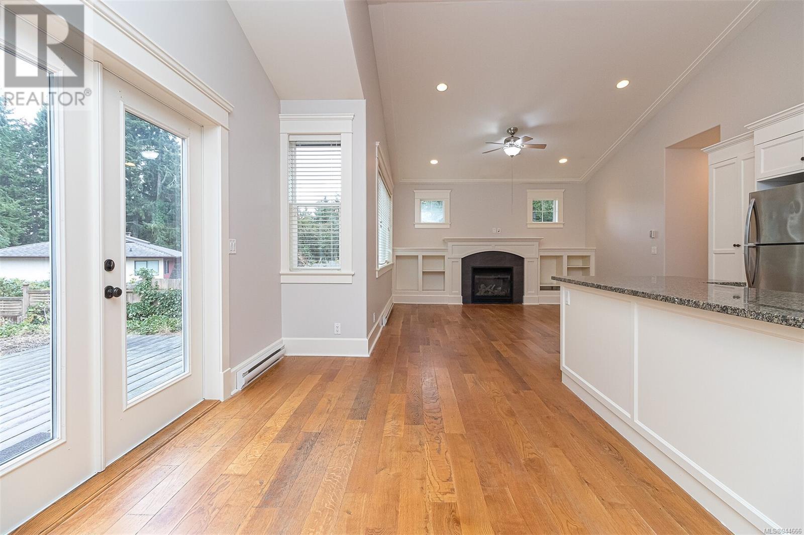 3332 Sewell Rd