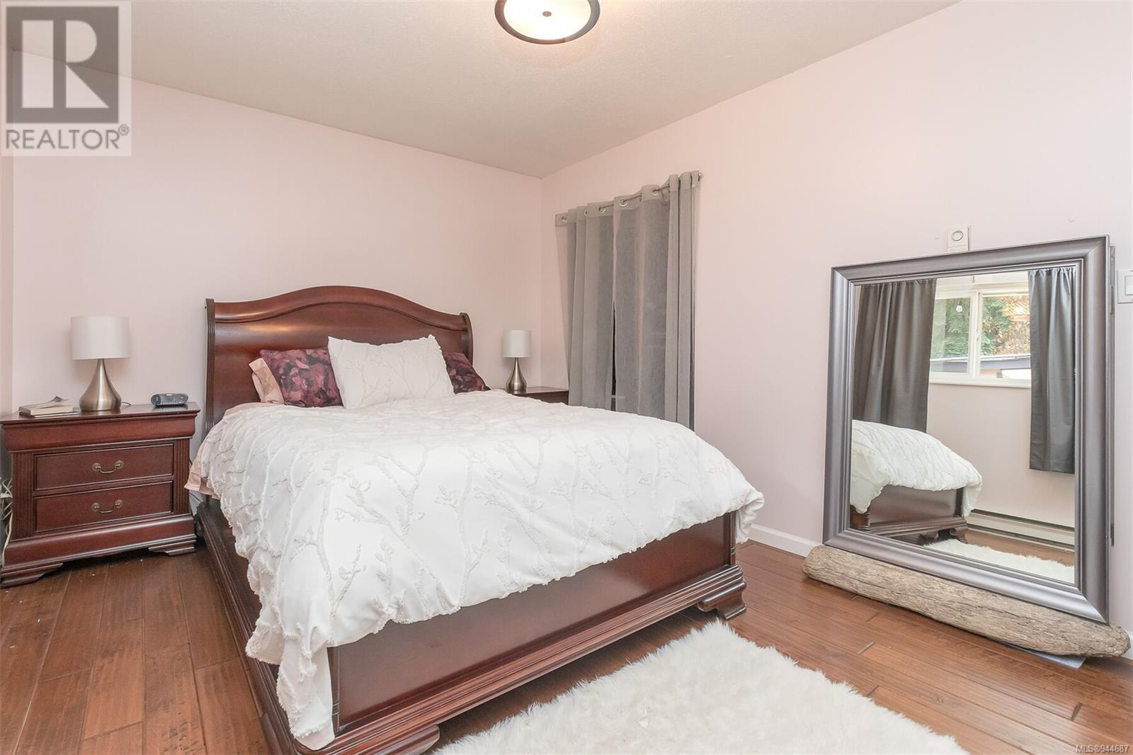 605 Hallsor Dr