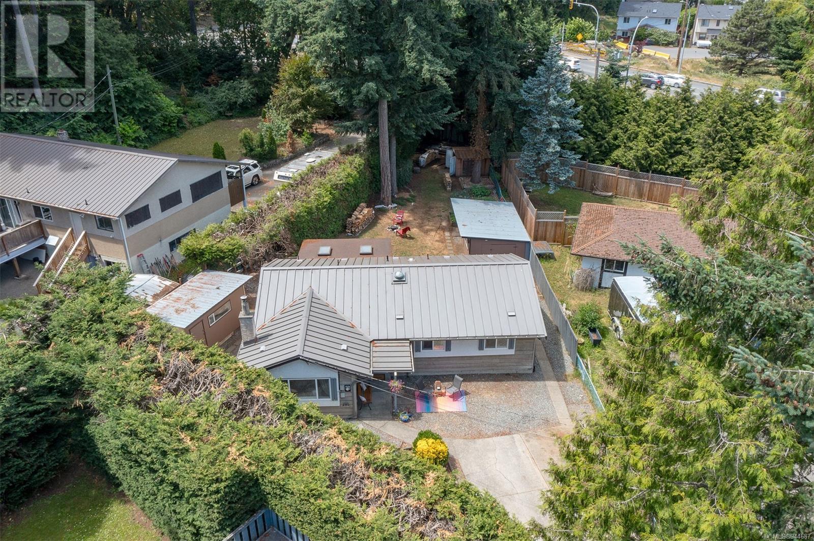 605 Hallsor Dr