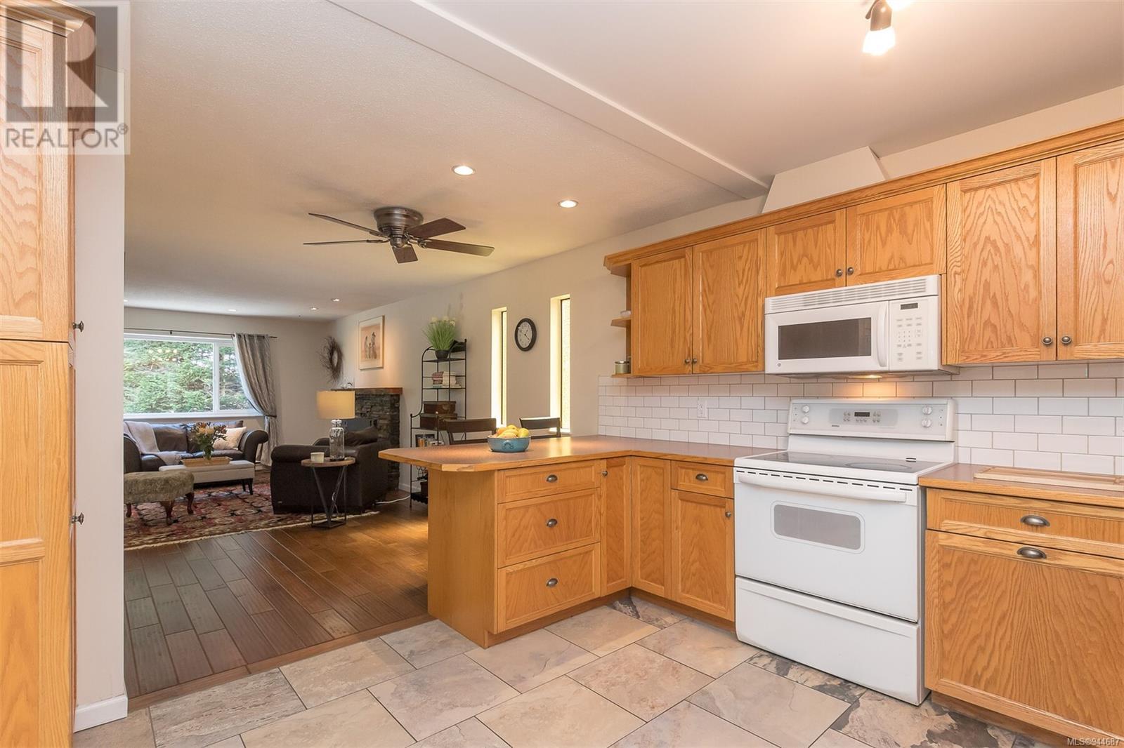 605 Hallsor Dr