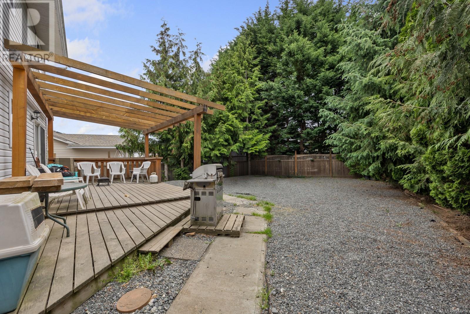 528 Jasmine Cres