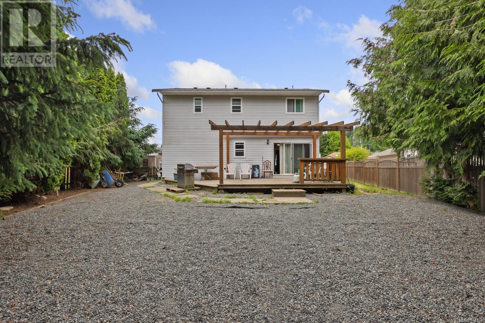 528 Jasmine Cres