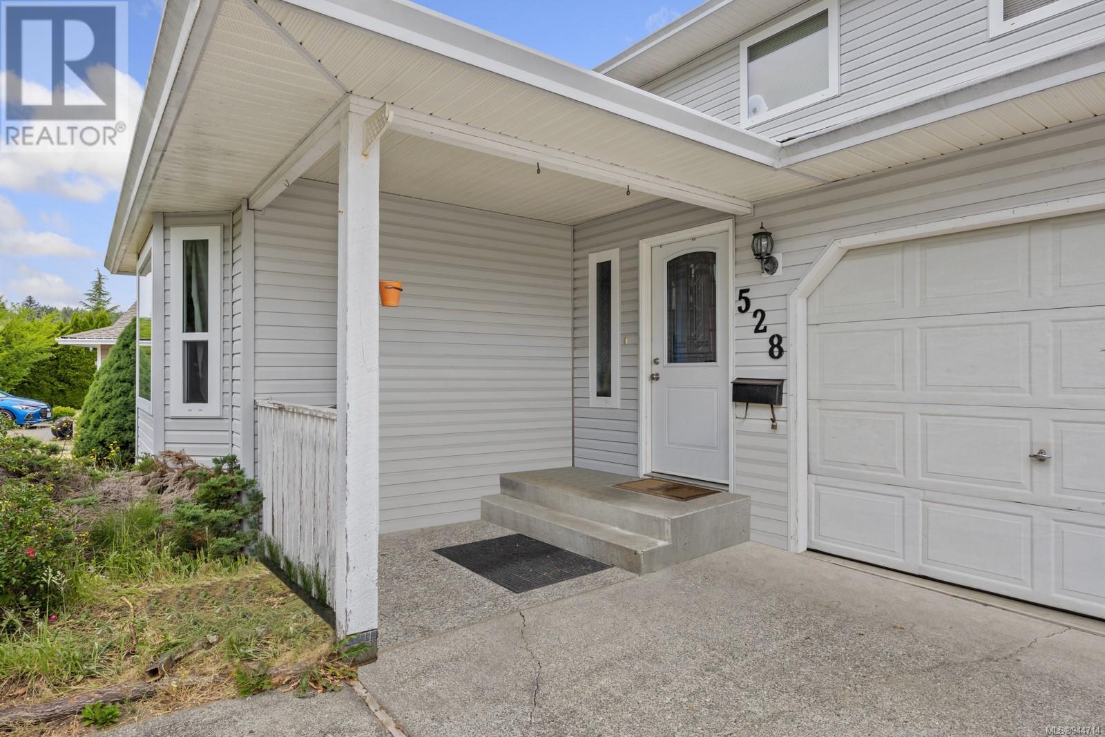 528 Jasmine Cres