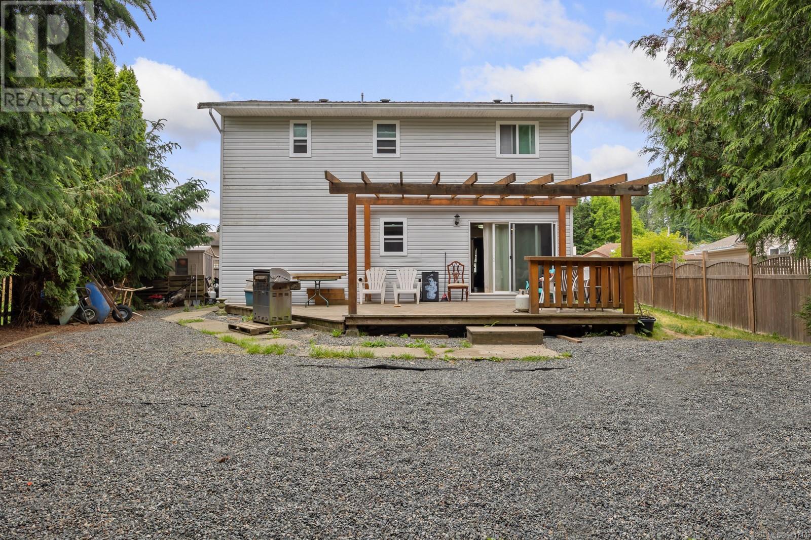 528 Jasmine Cres