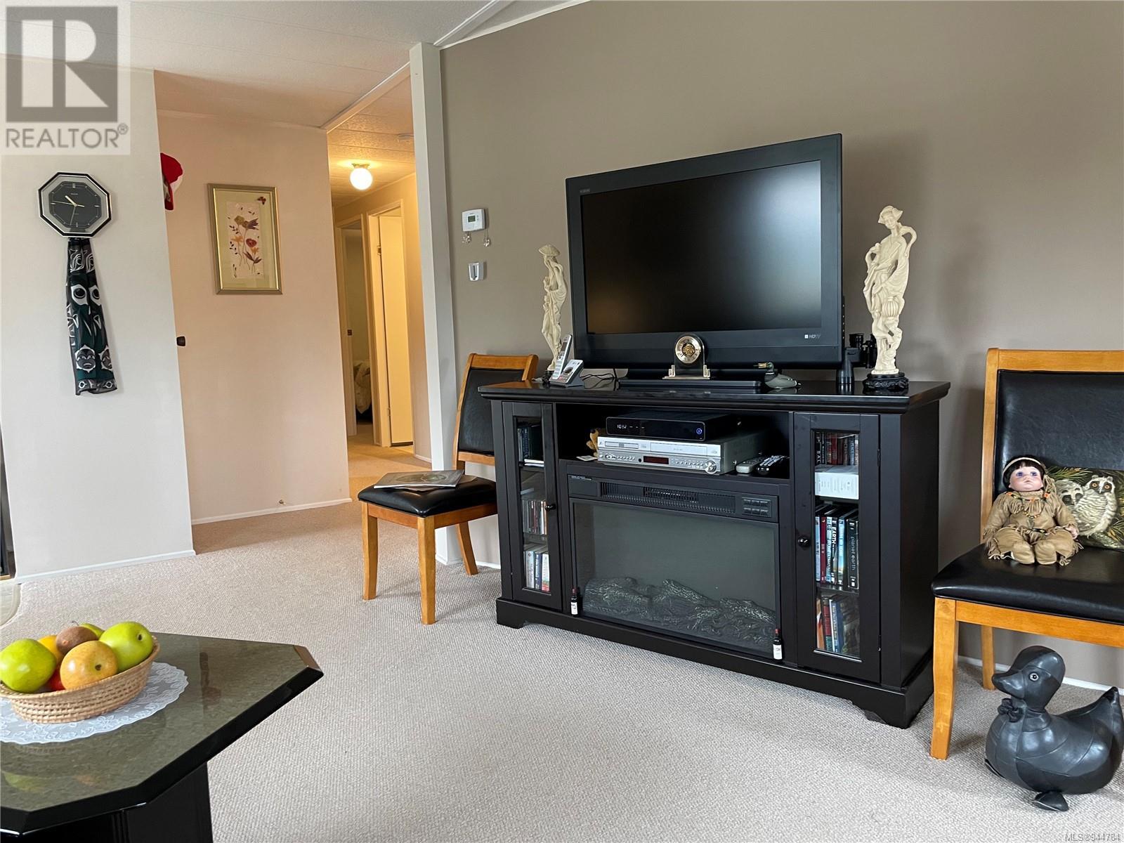 23 4935 Broughton St, #23