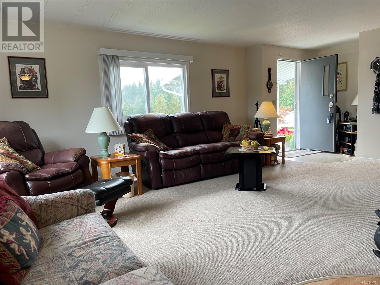 23 4935 Broughton St, #23