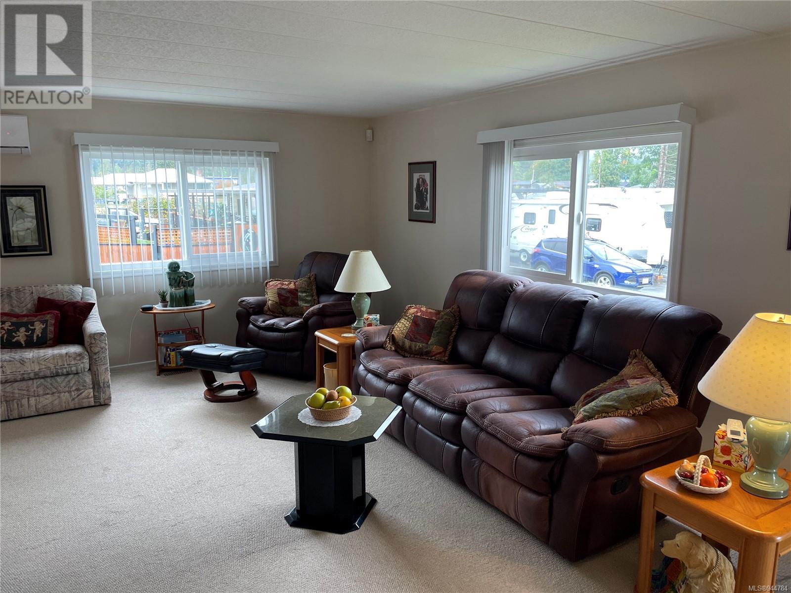 23 4935 Broughton St, #23