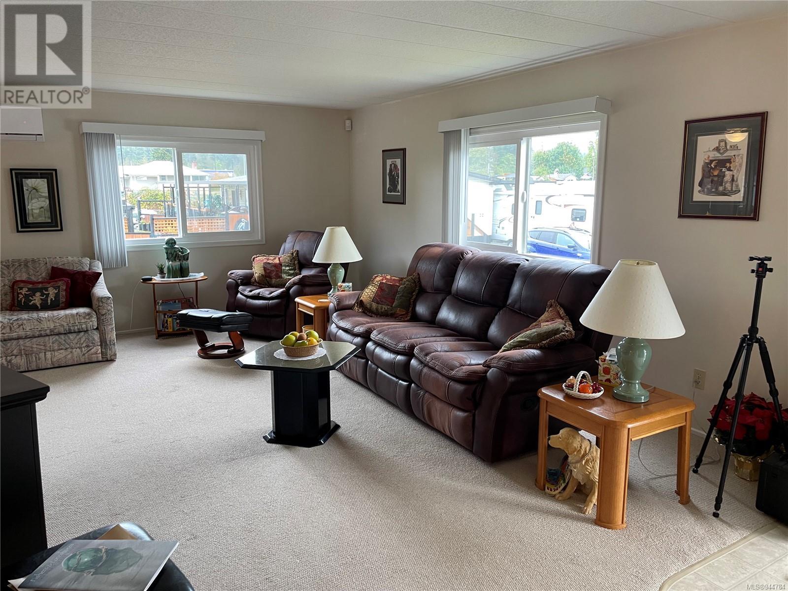 23 4935 Broughton St, #23
