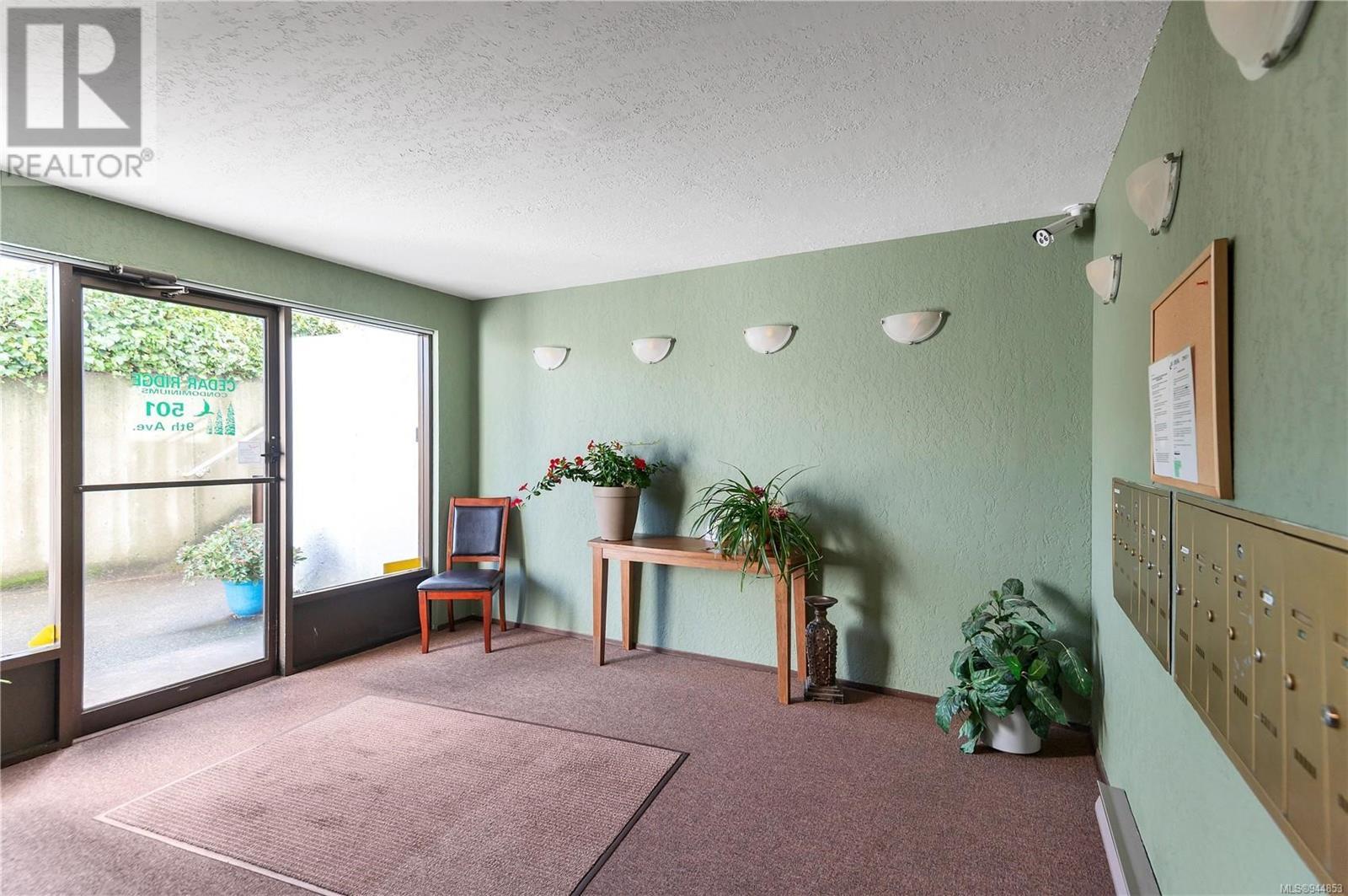 304 501 9th Ave, #304