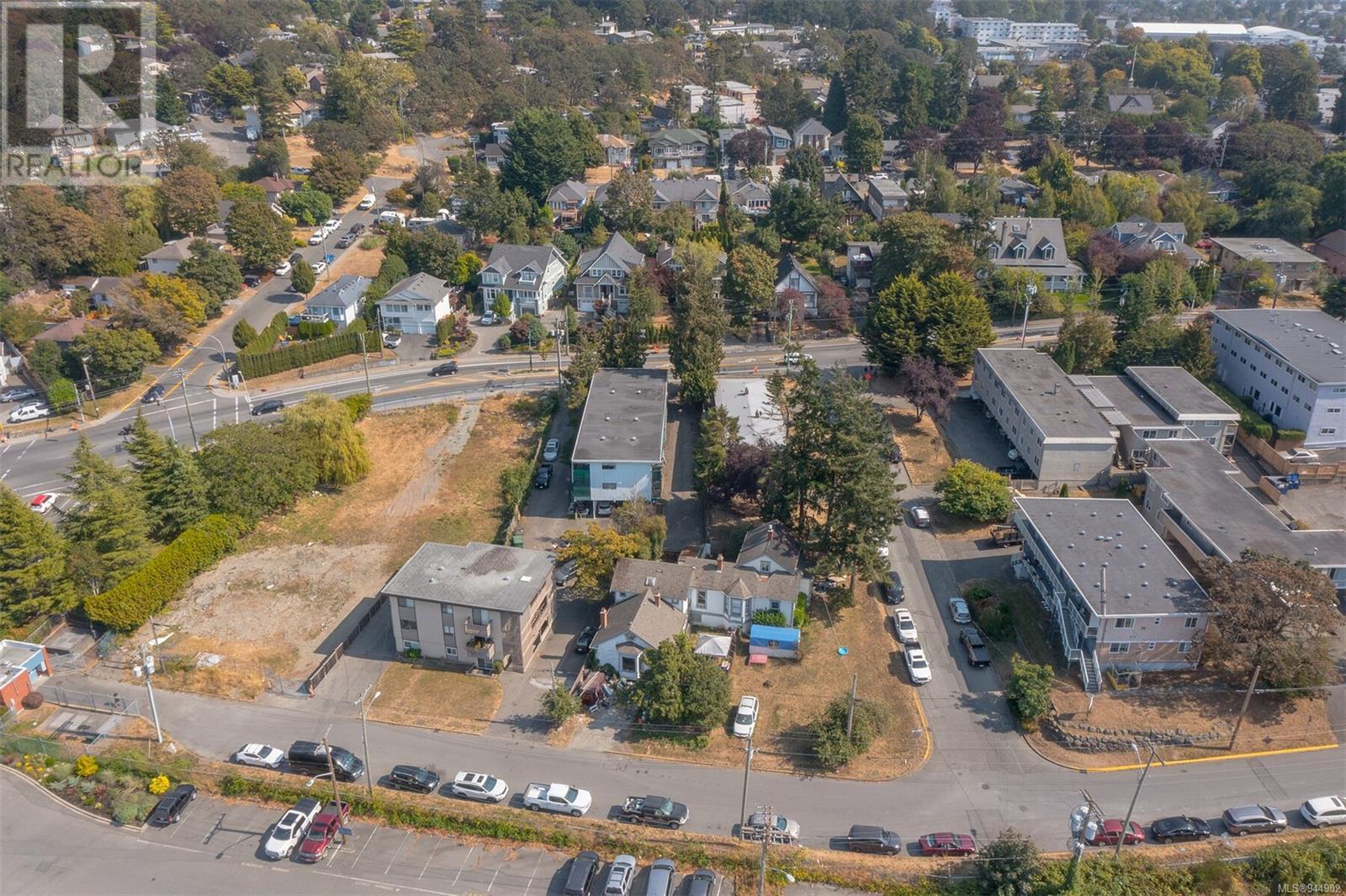 656 Admirals Rd