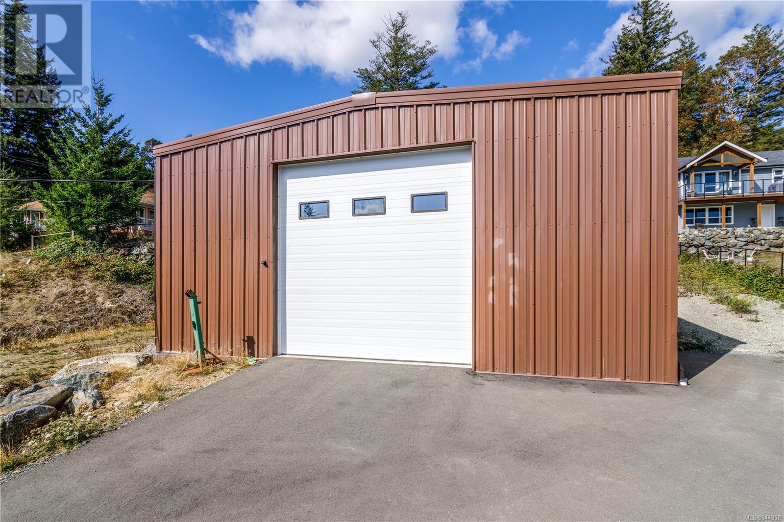 7070 Maple Park Terr