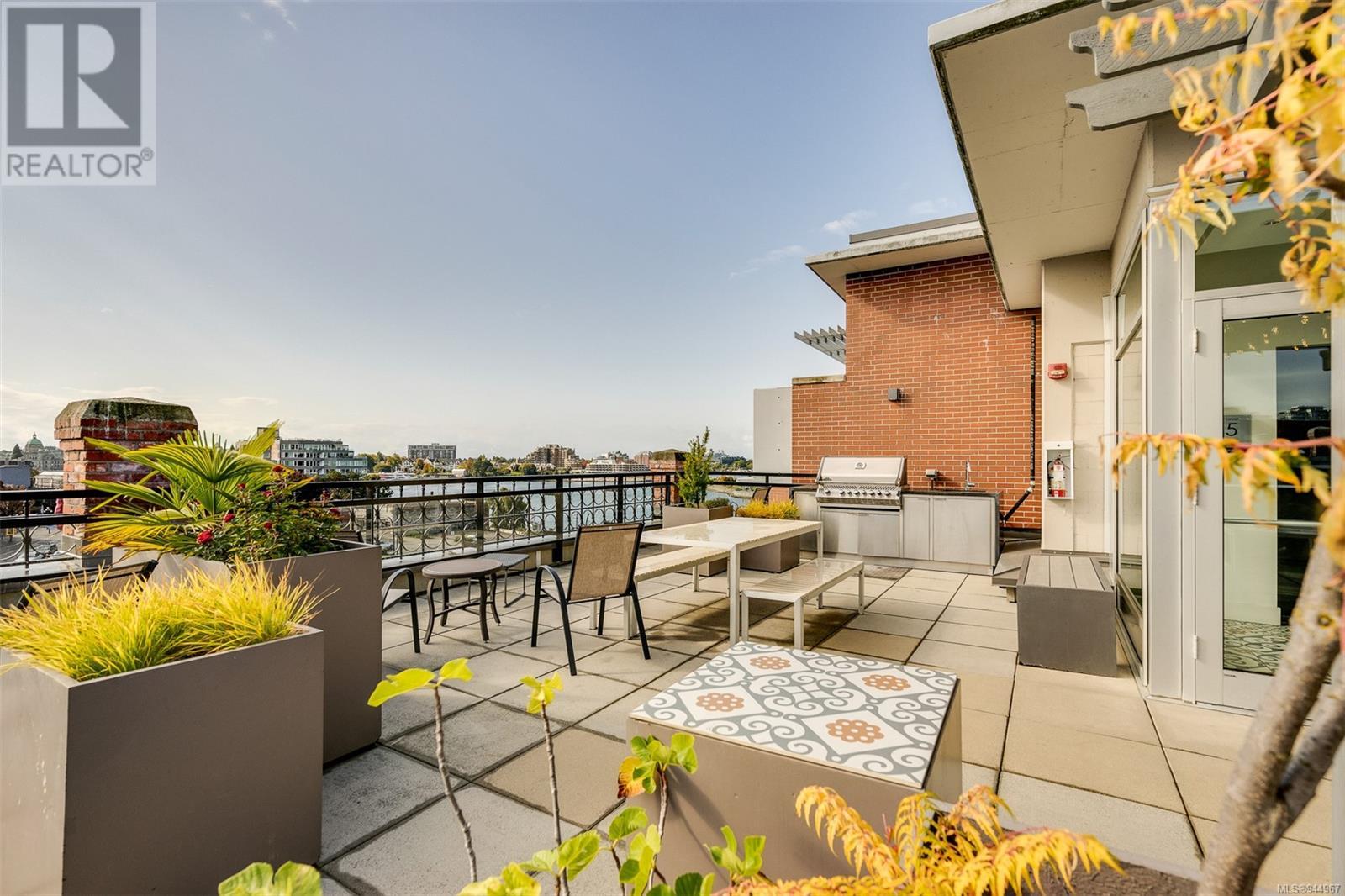 M05 456 Pandora Ave, #M05