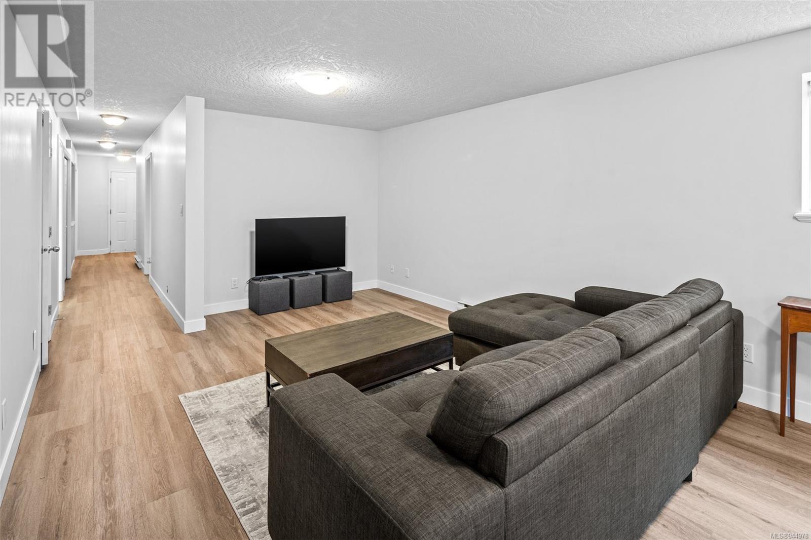 2523 Westview Terr