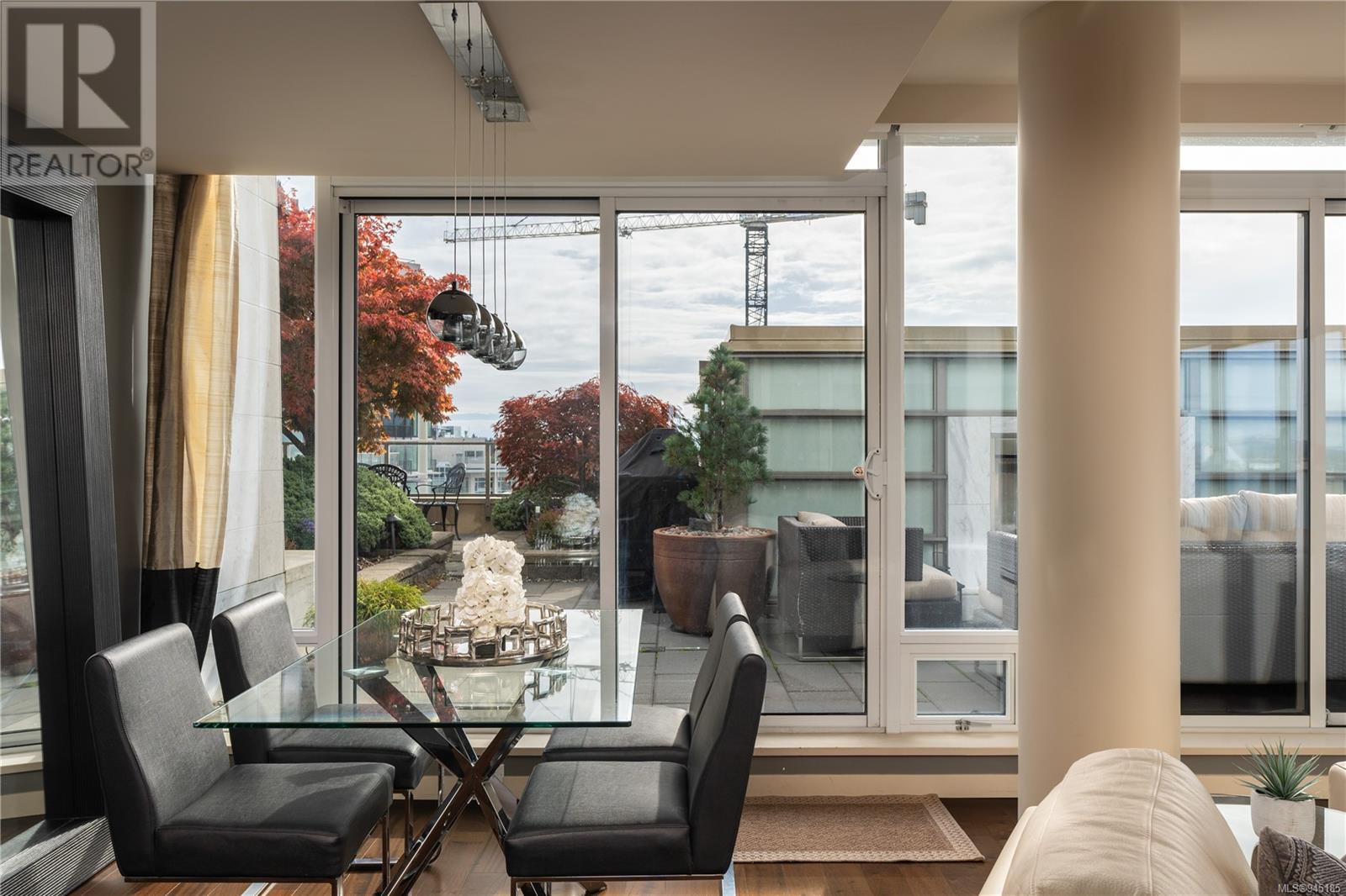 1406 707 Courtney St, #1406