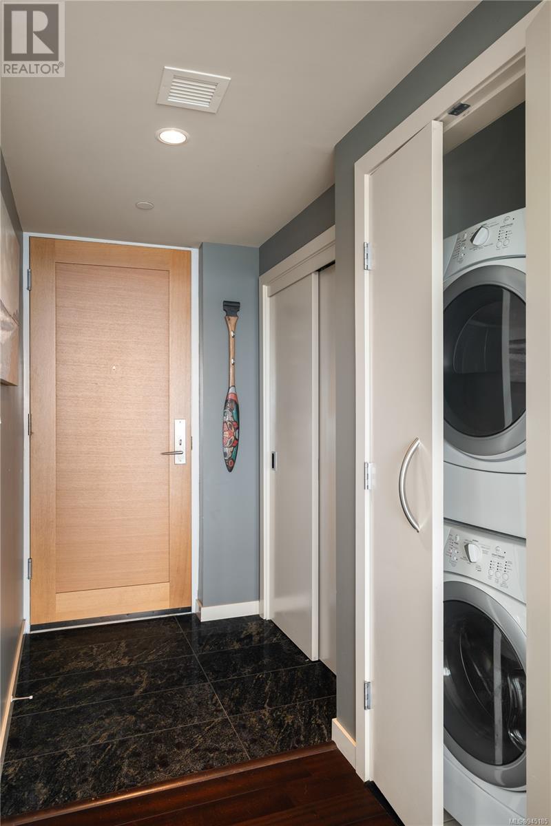 1406 707 Courtney St, #1406