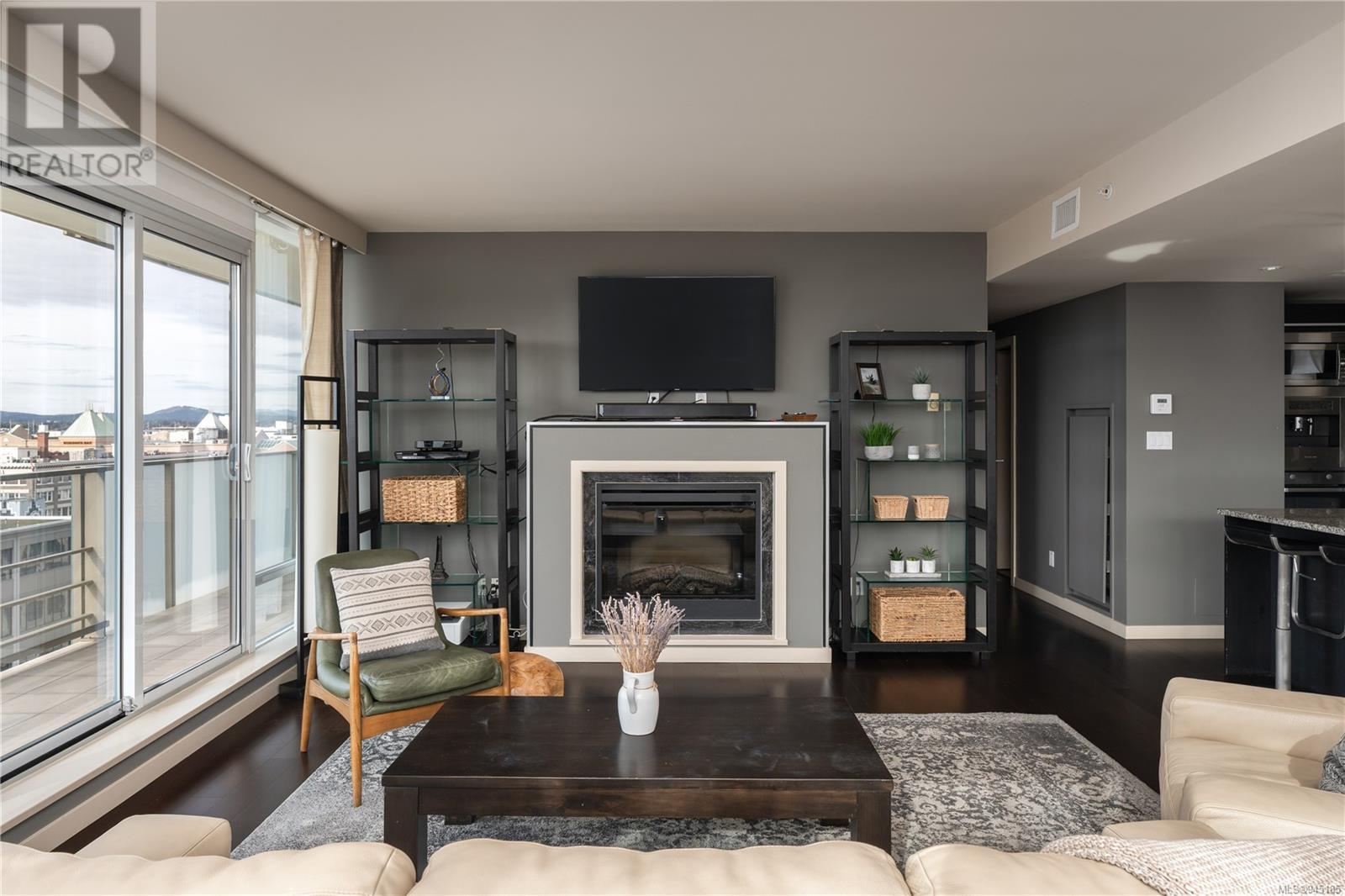 1406 707 Courtney St, #1406
