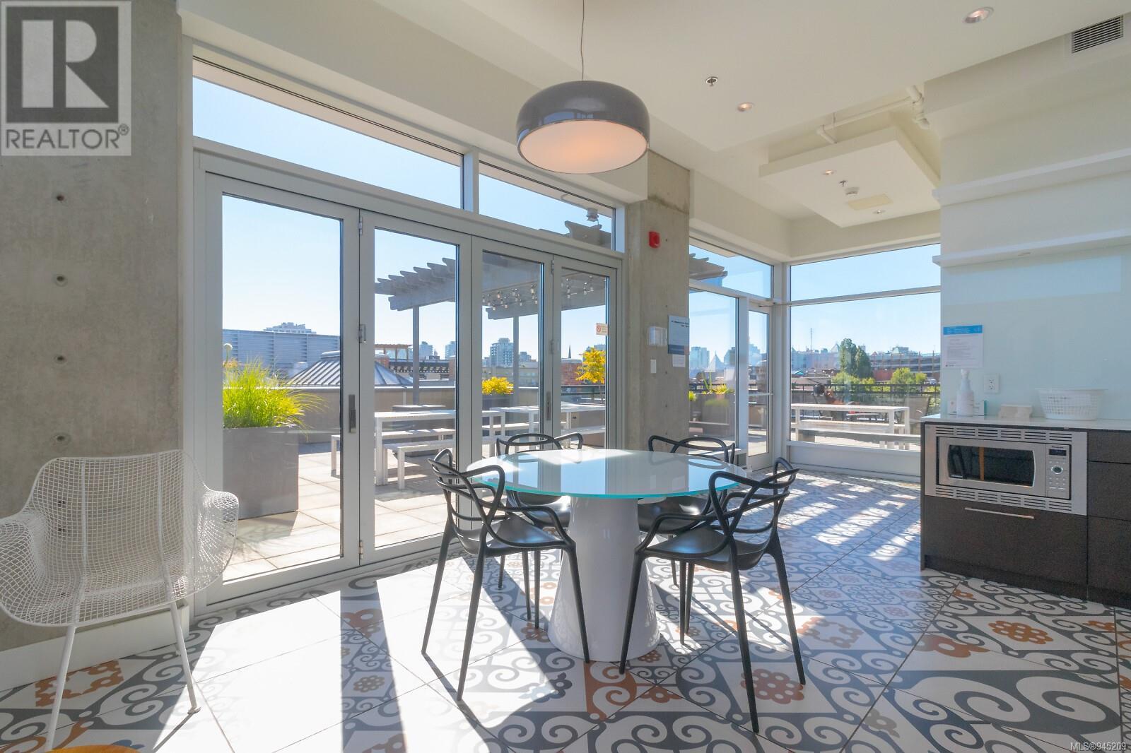 404 456 Pandora Ave, #404