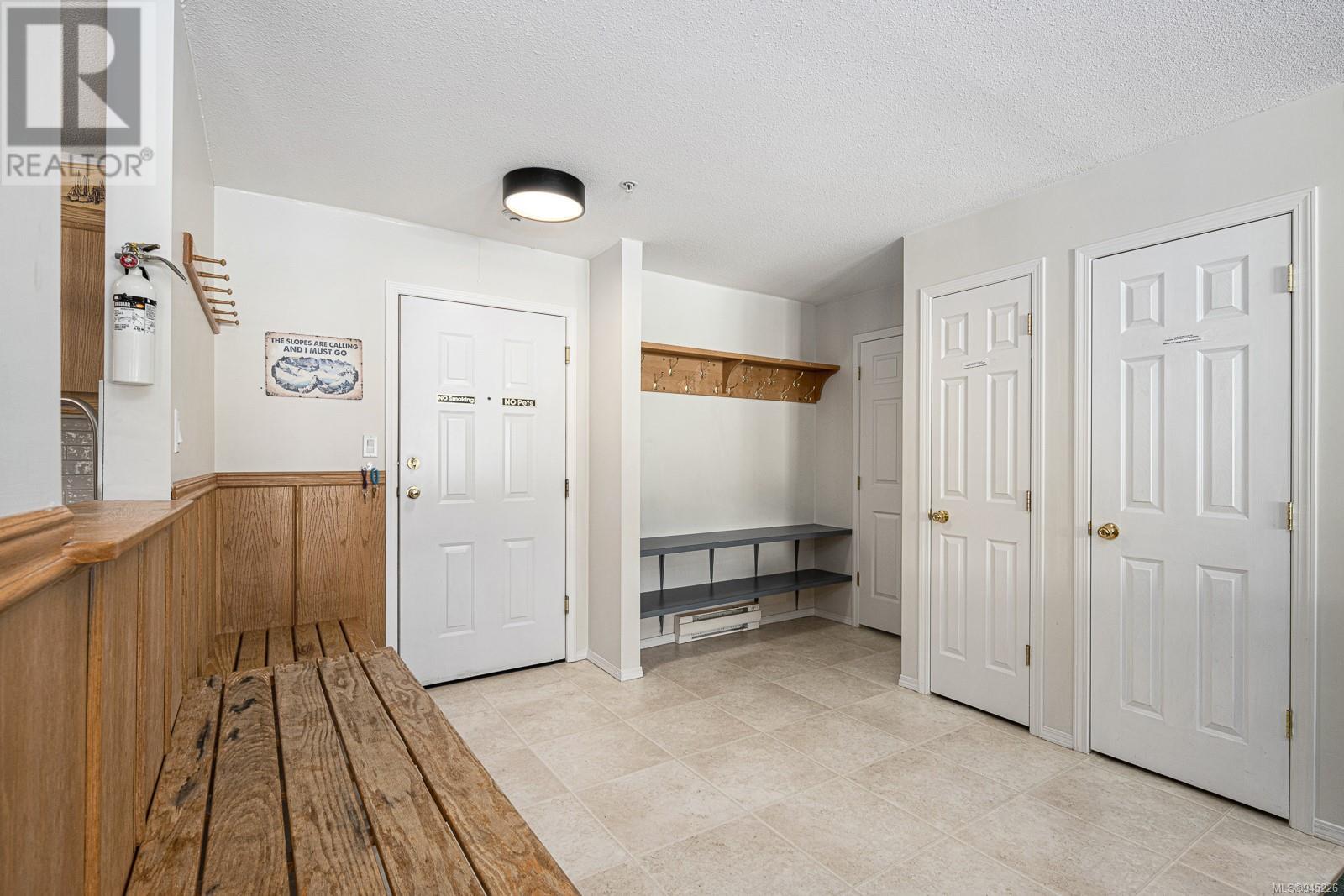 313 1320 Henry Rd, #313