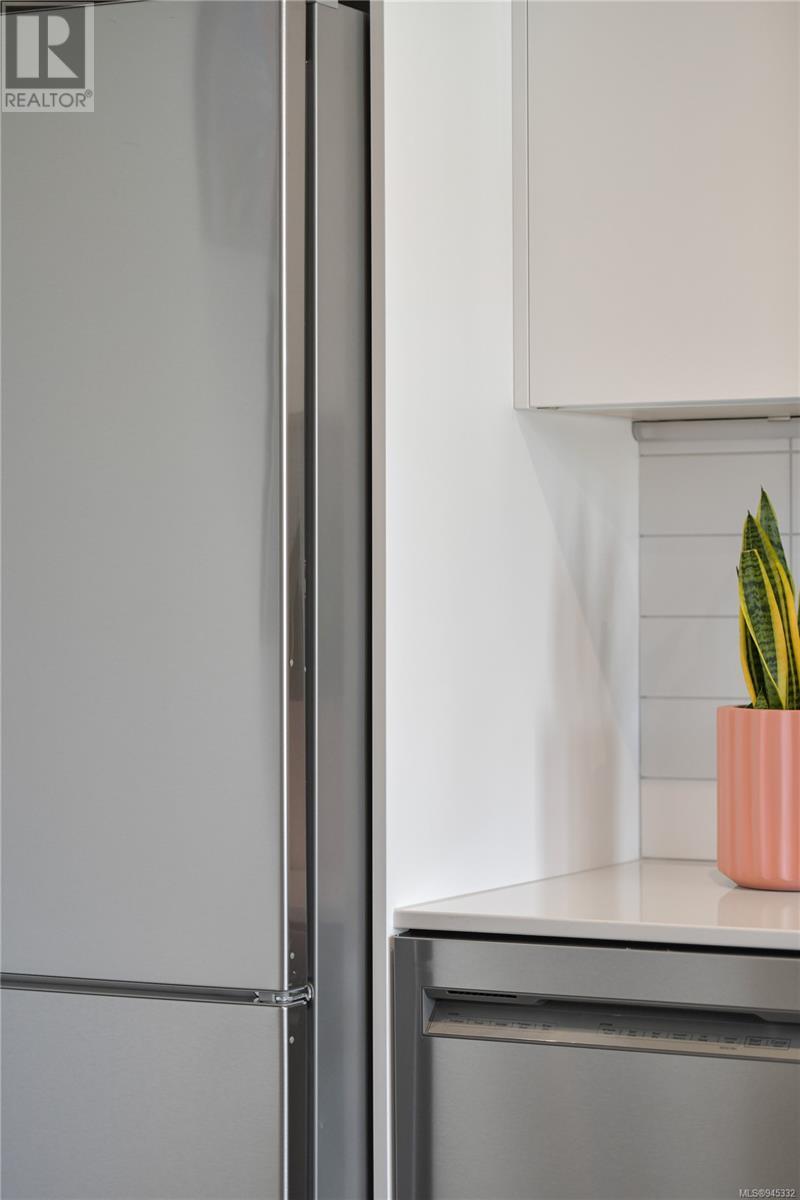 1502 1150 Cook St, #1502