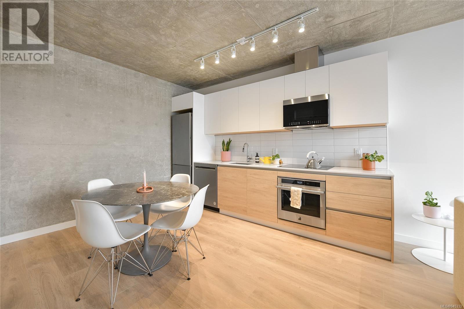 1502 1150 Cook St, #1502