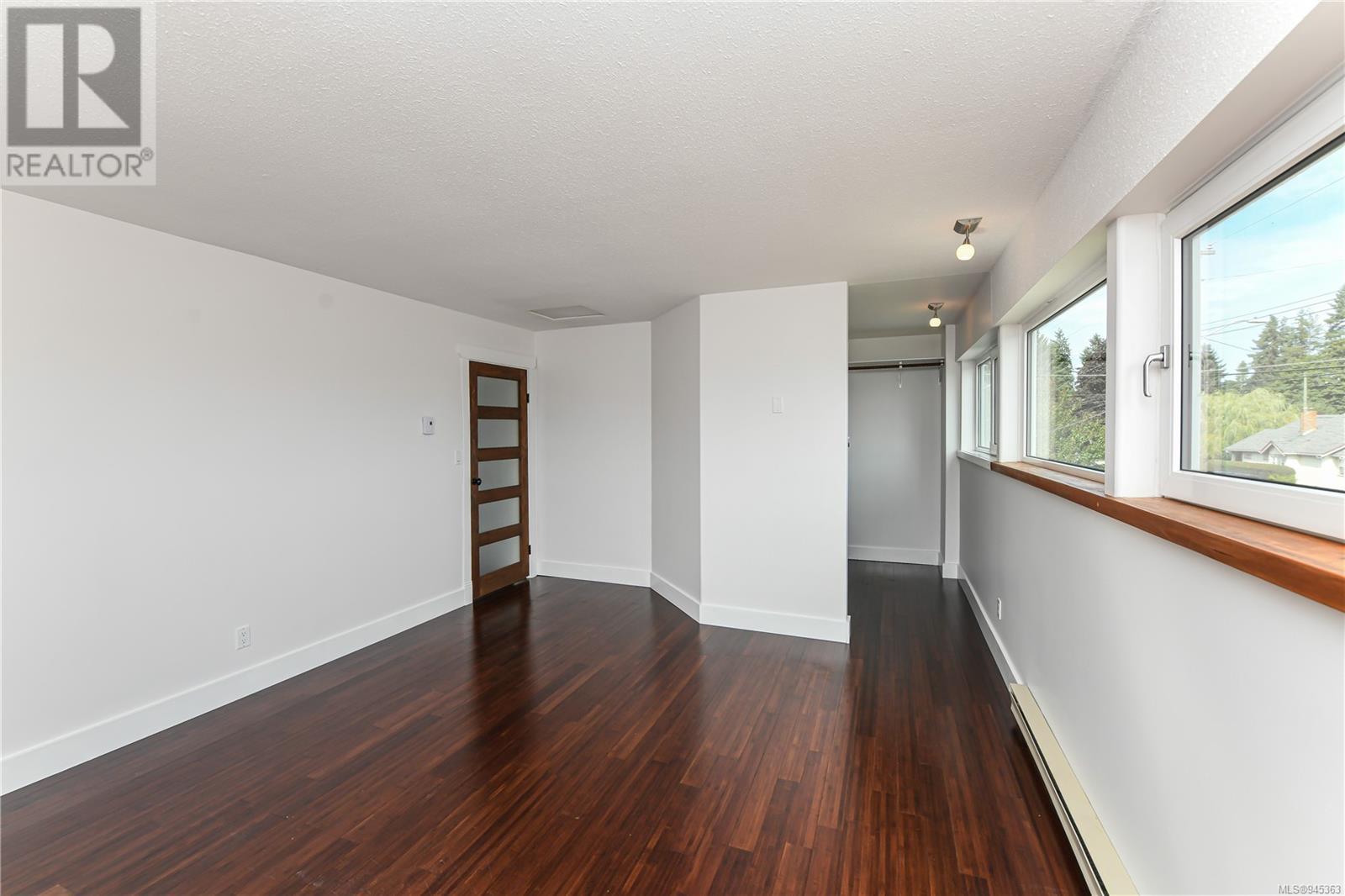 571A McPhee Ave