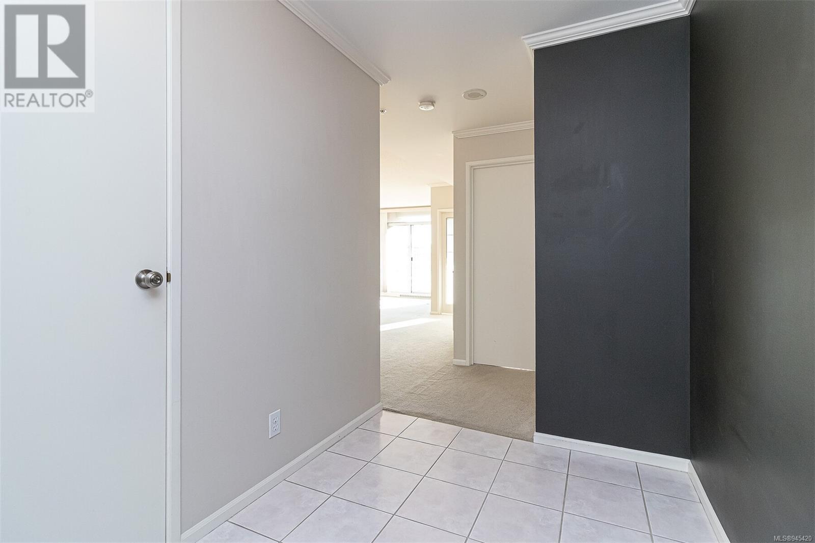 806 1020 View St, #806