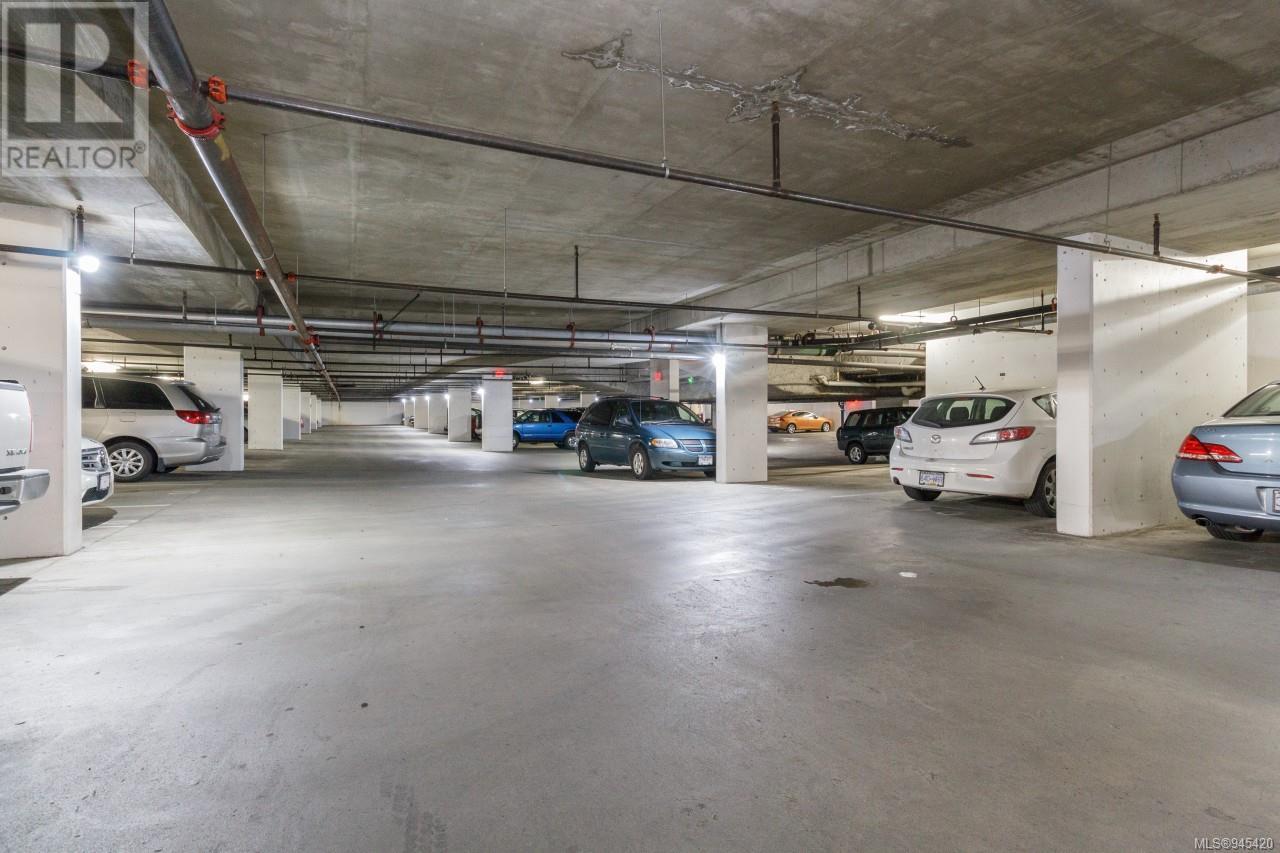 806 1020 View St, #806