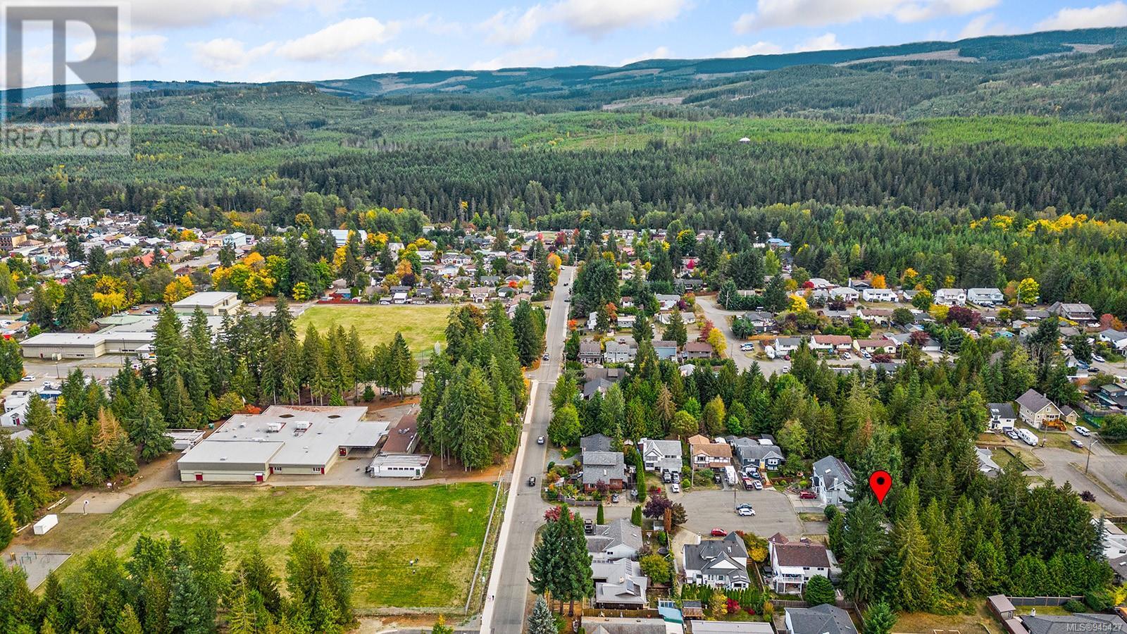2612 Calnan Cres