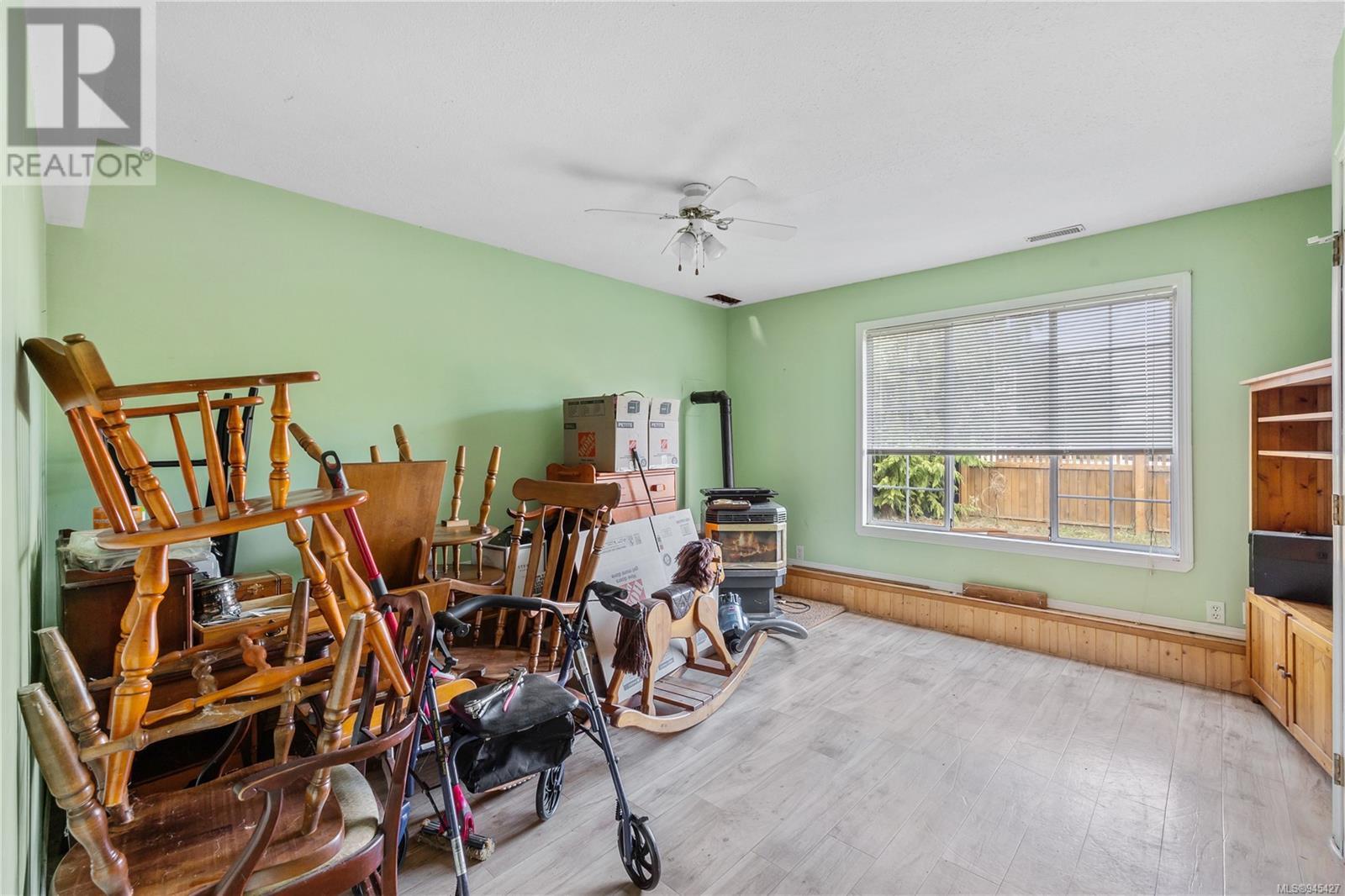 2612 Calnan Cres