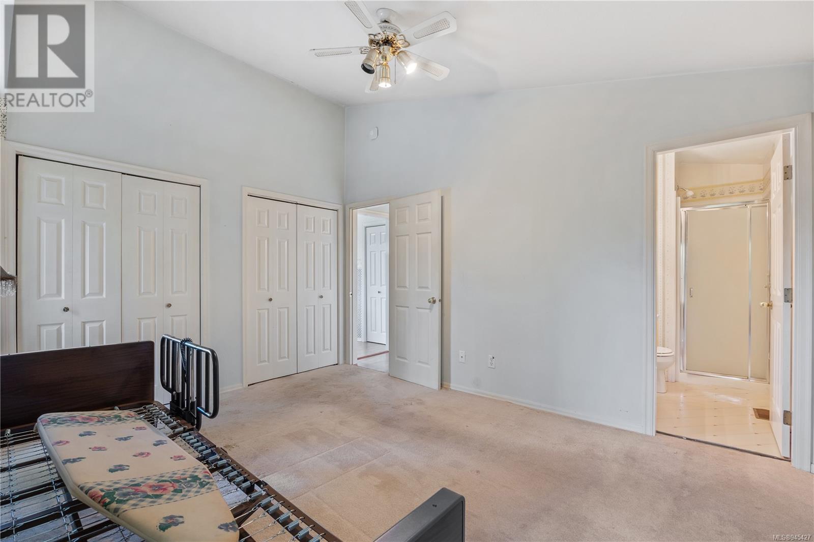 2612 Calnan Cres