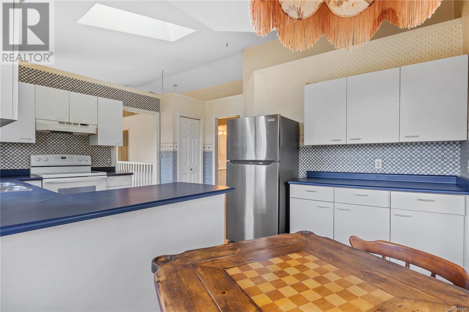 2612 Calnan Cres