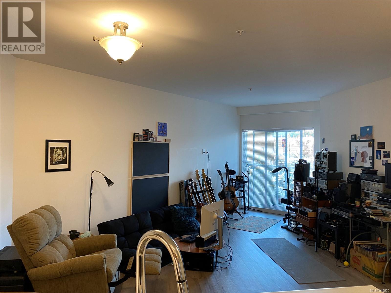 217 3070 Kilpatrick Ave, #217