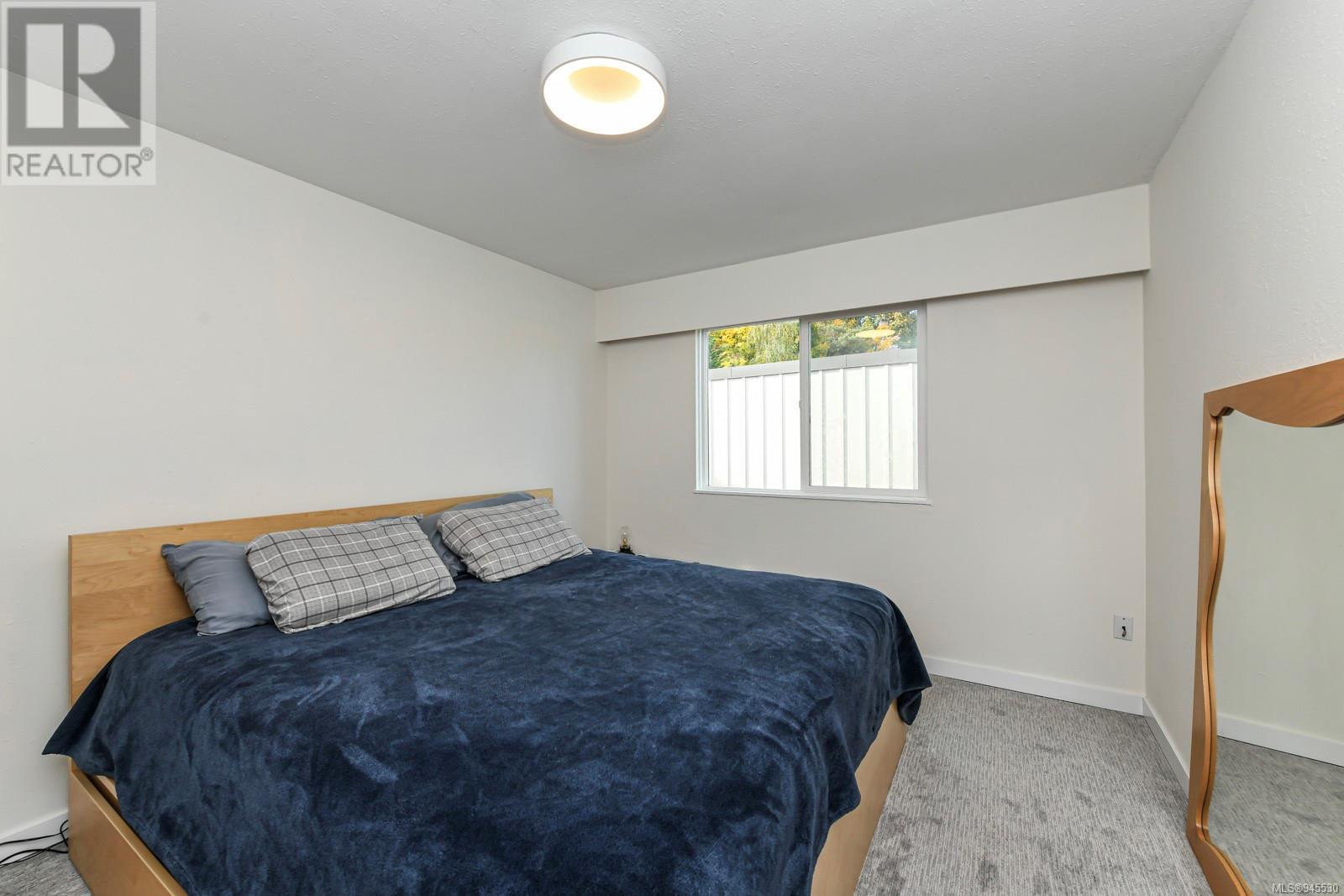 4 255 Anderton Ave, #4