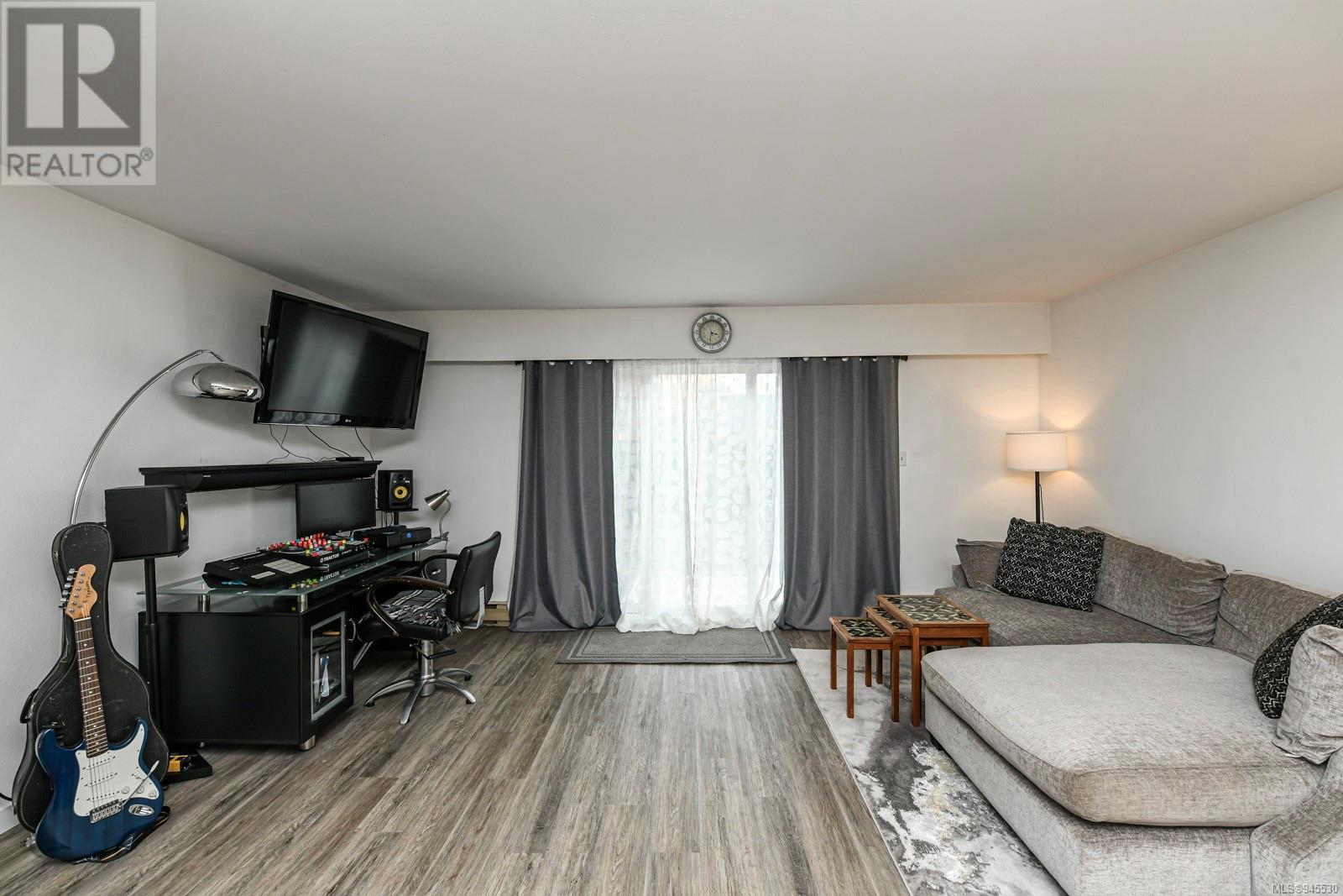 4 255 Anderton Ave, #4