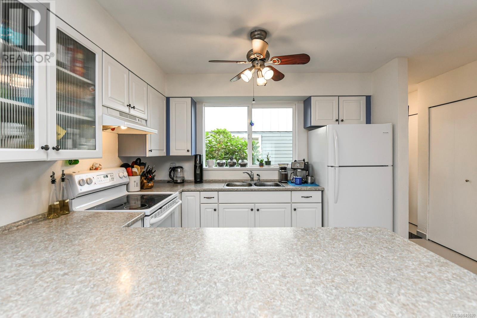 4 255 Anderton Ave, #4