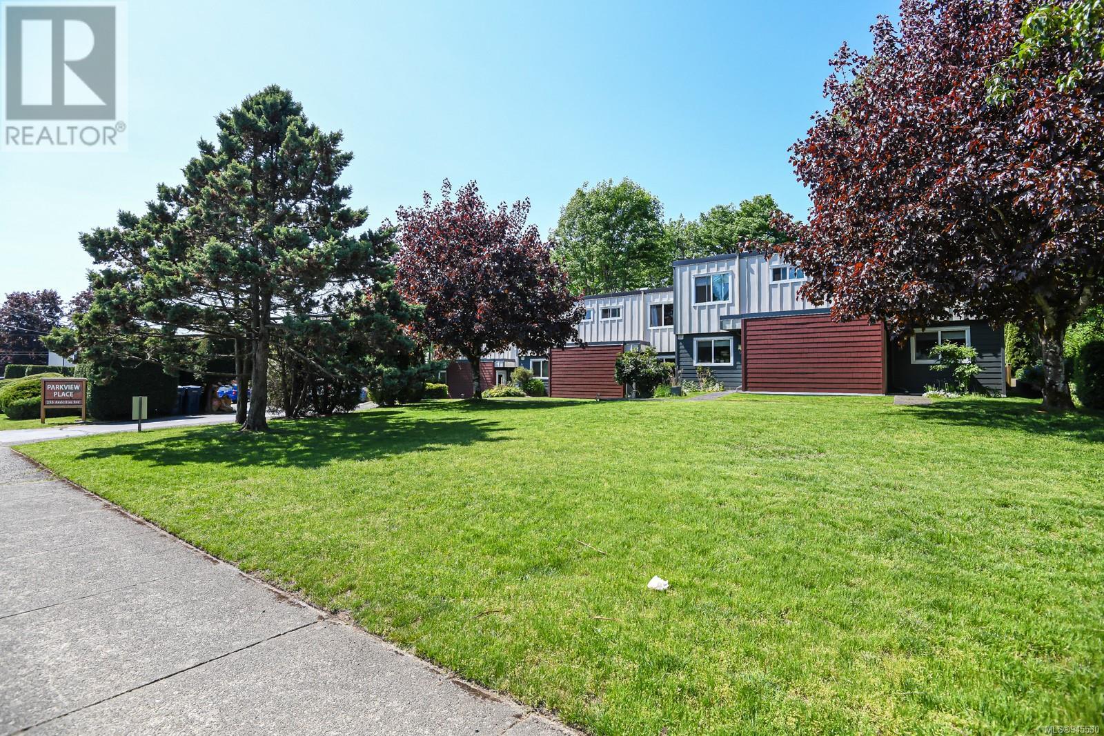 4 255 Anderton Ave, #4