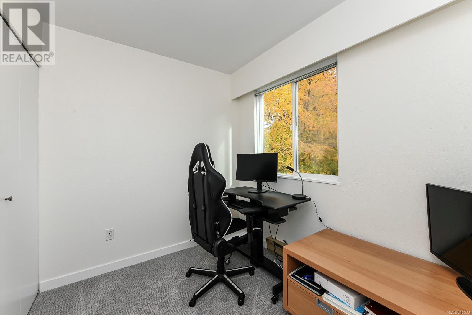 4 255 Anderton Ave, #4