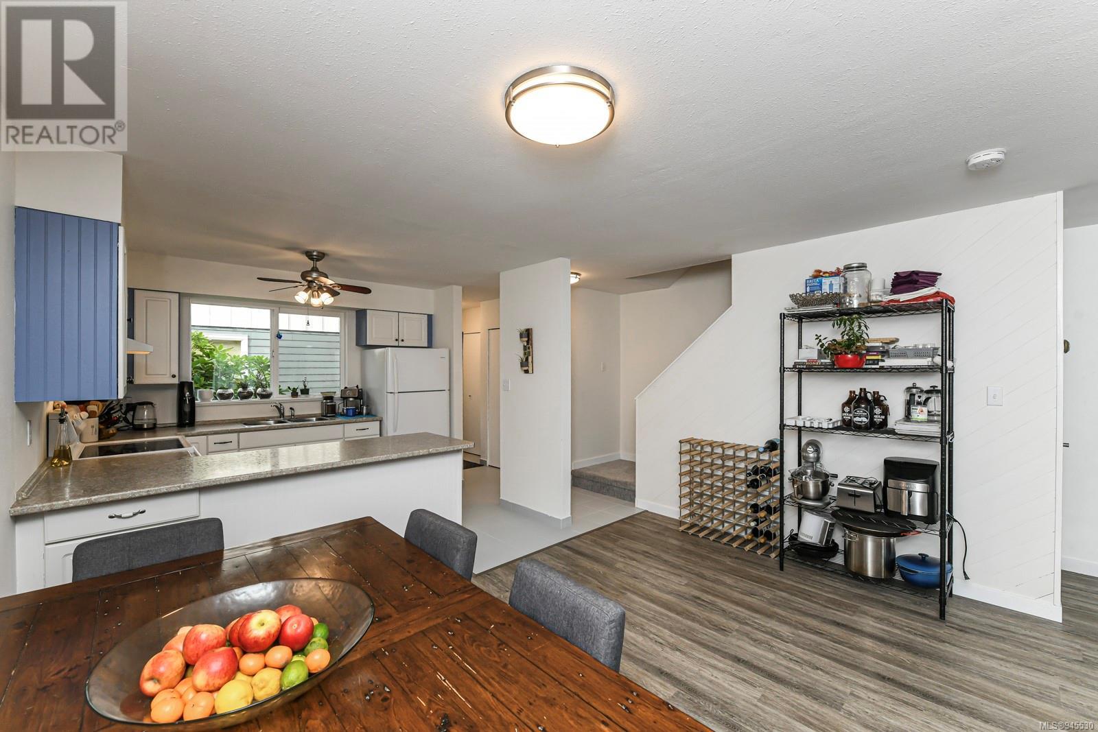 4 255 Anderton Ave, #4