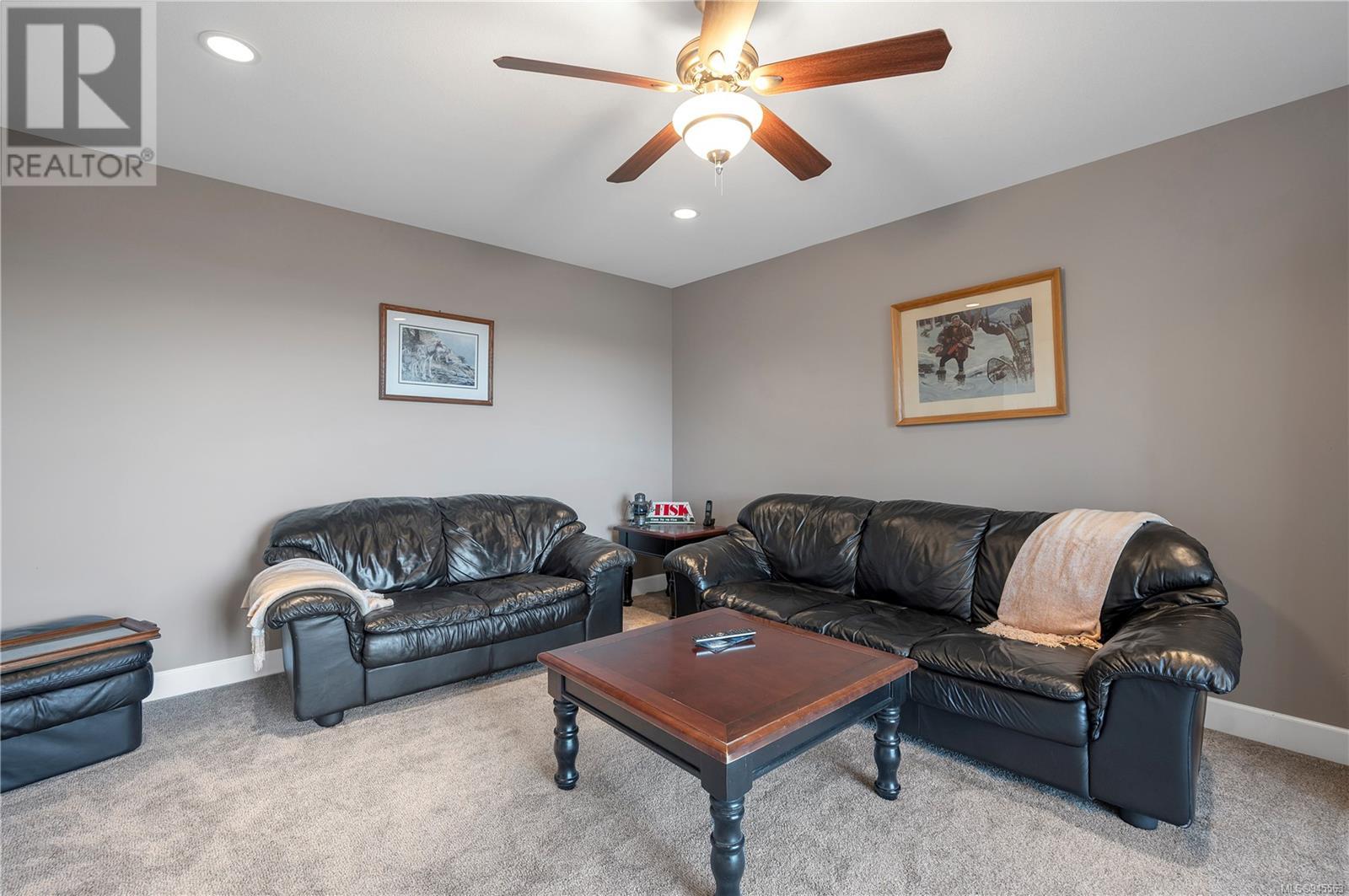 632 Nodales Dr