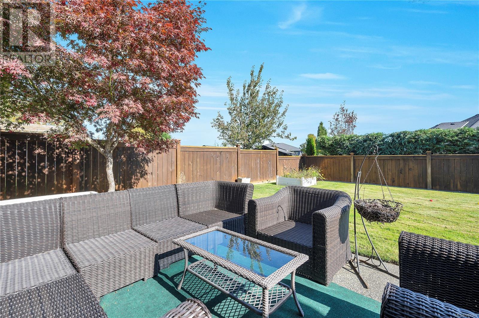 632 Nodales Dr