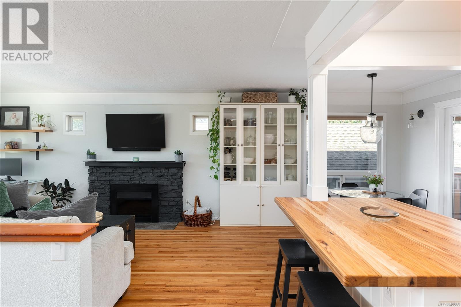 372 Cotlow Rd