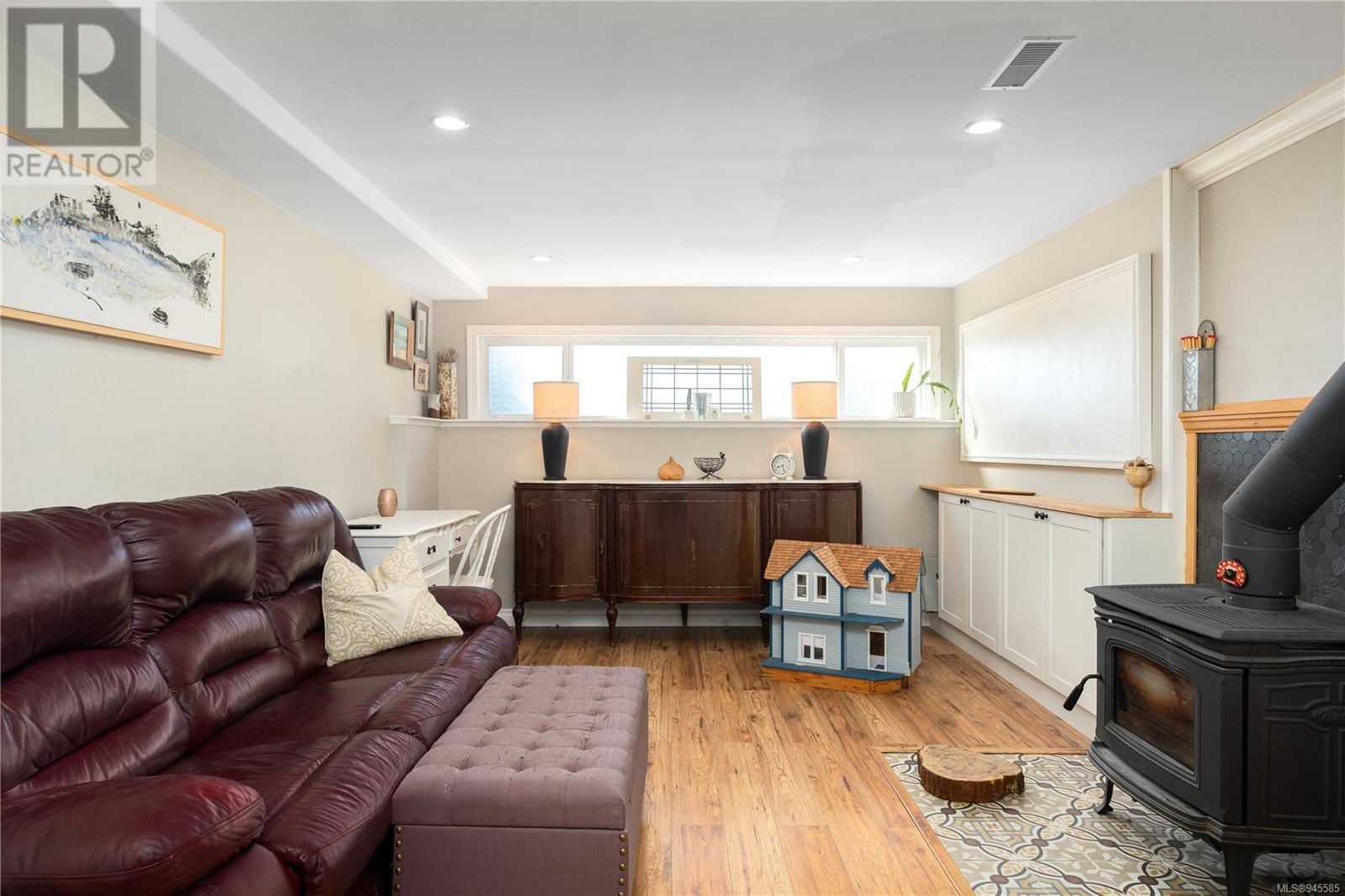 372 Cotlow Rd
