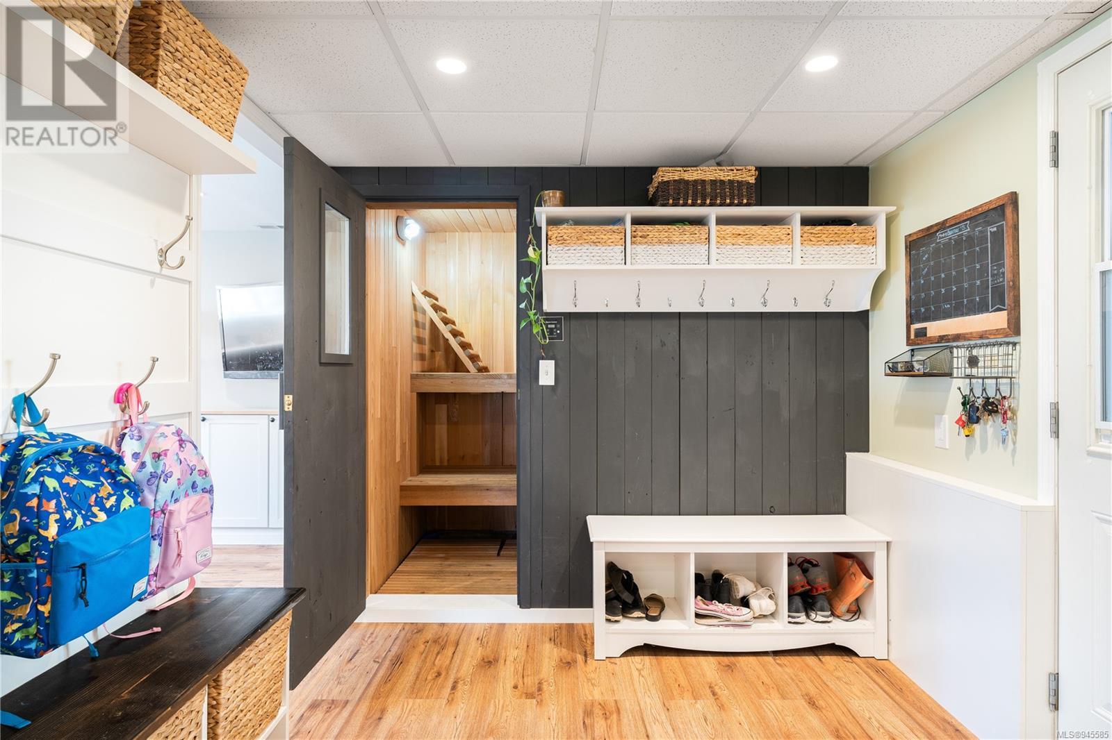 372 Cotlow Rd