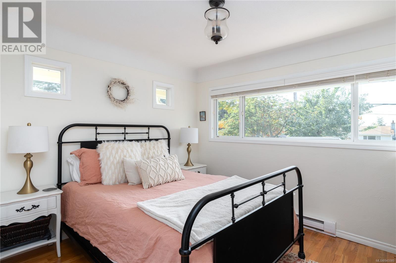 372 Cotlow Rd