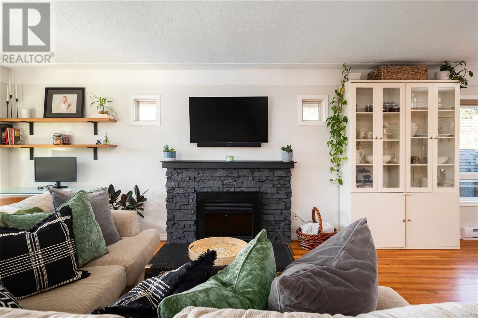 372 Cotlow Rd