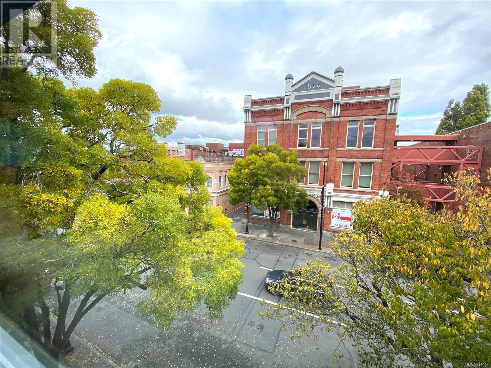 301 531 Yates St, #301
