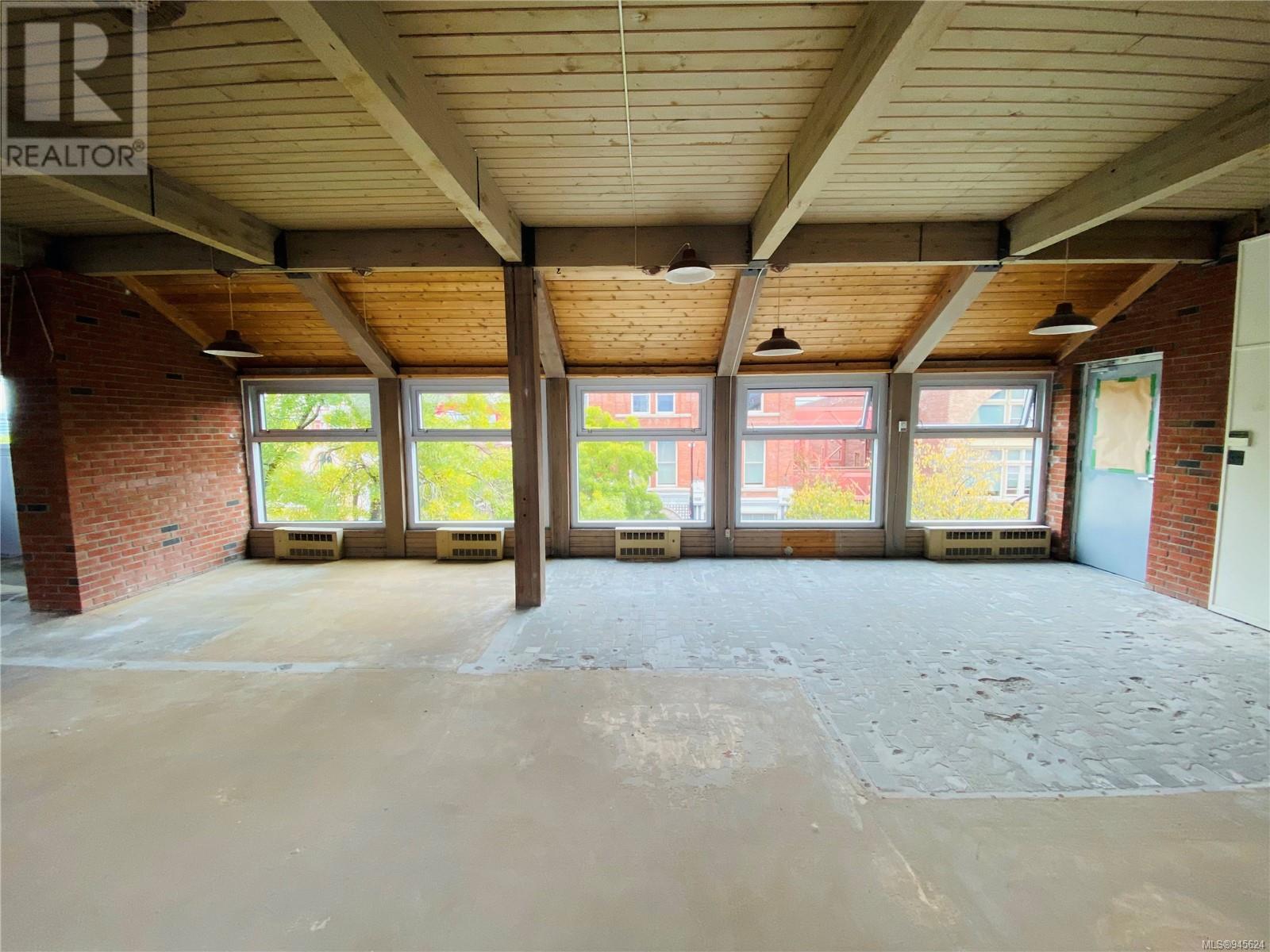 301 531 Yates St, #301