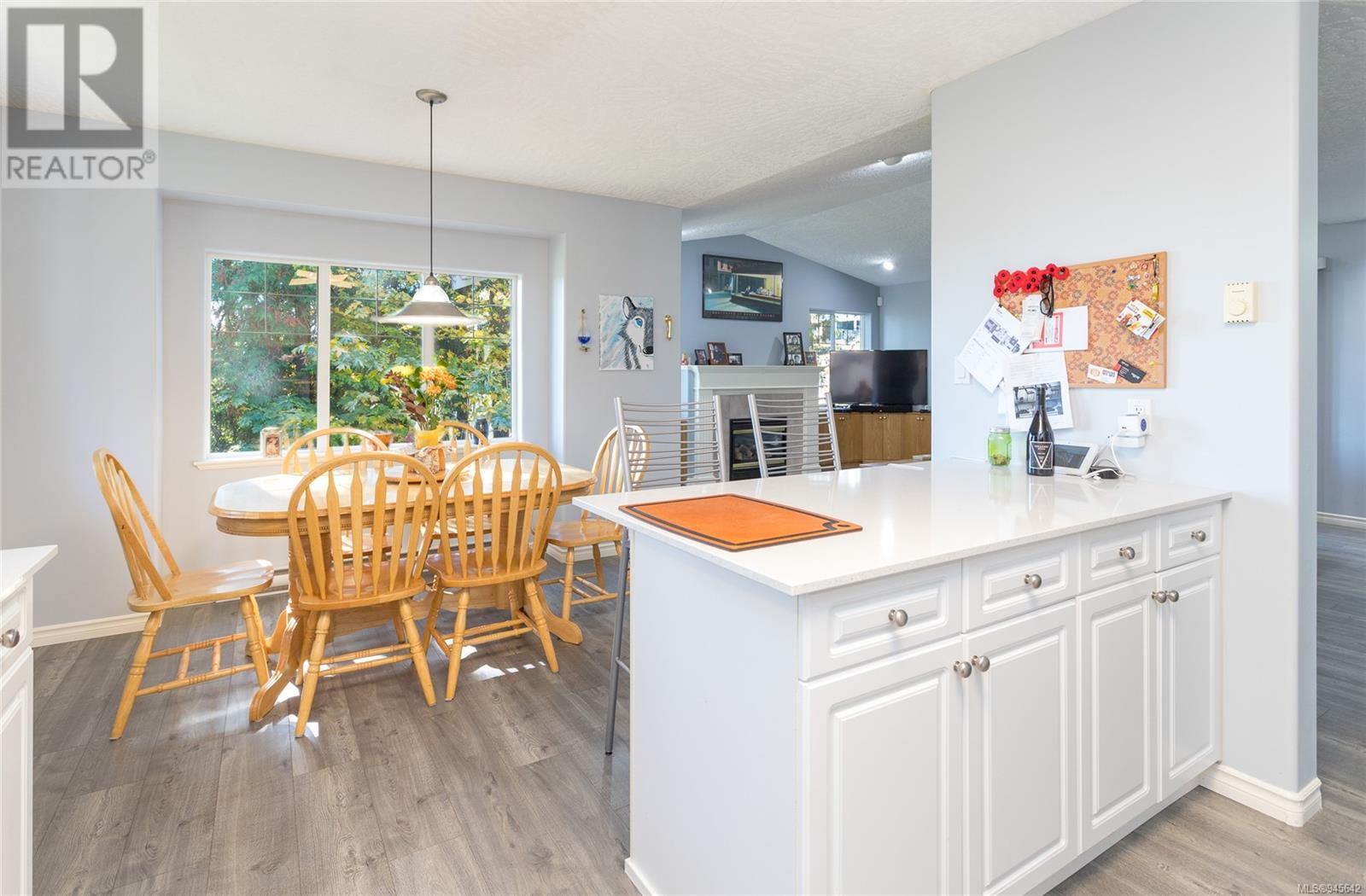 3405 Rockwood Terr
